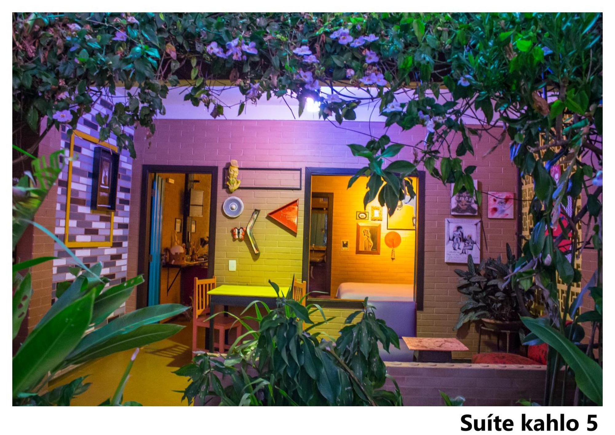 Casa De Frida Pousada Galeria Піренополіс Екстер'єр фото